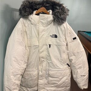 The North Face Men's White Puffer Jacket with Detachable Fur Hood